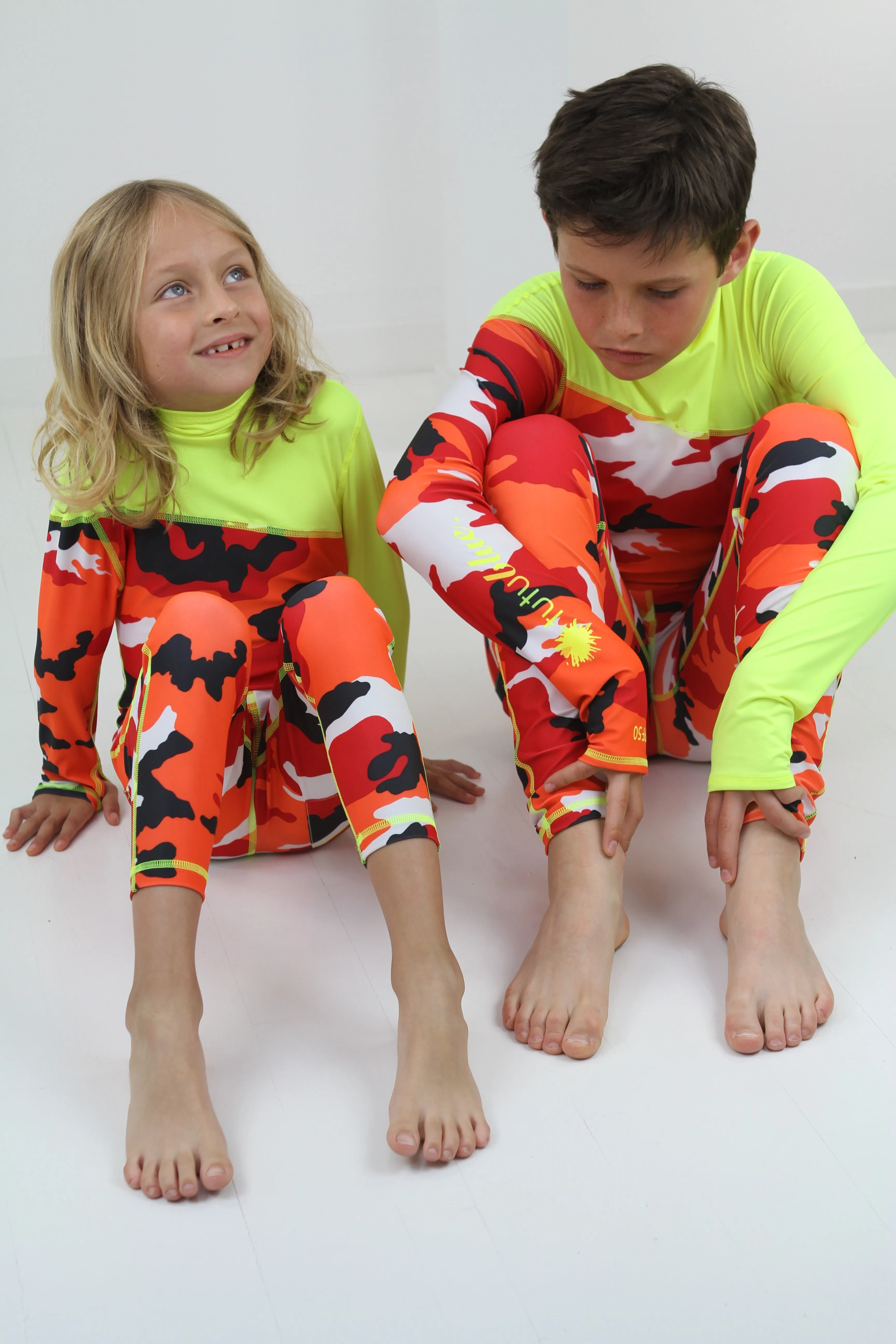 BOY'S LONG SWIMSUIT DAB - RED CAMO W- YELLOW