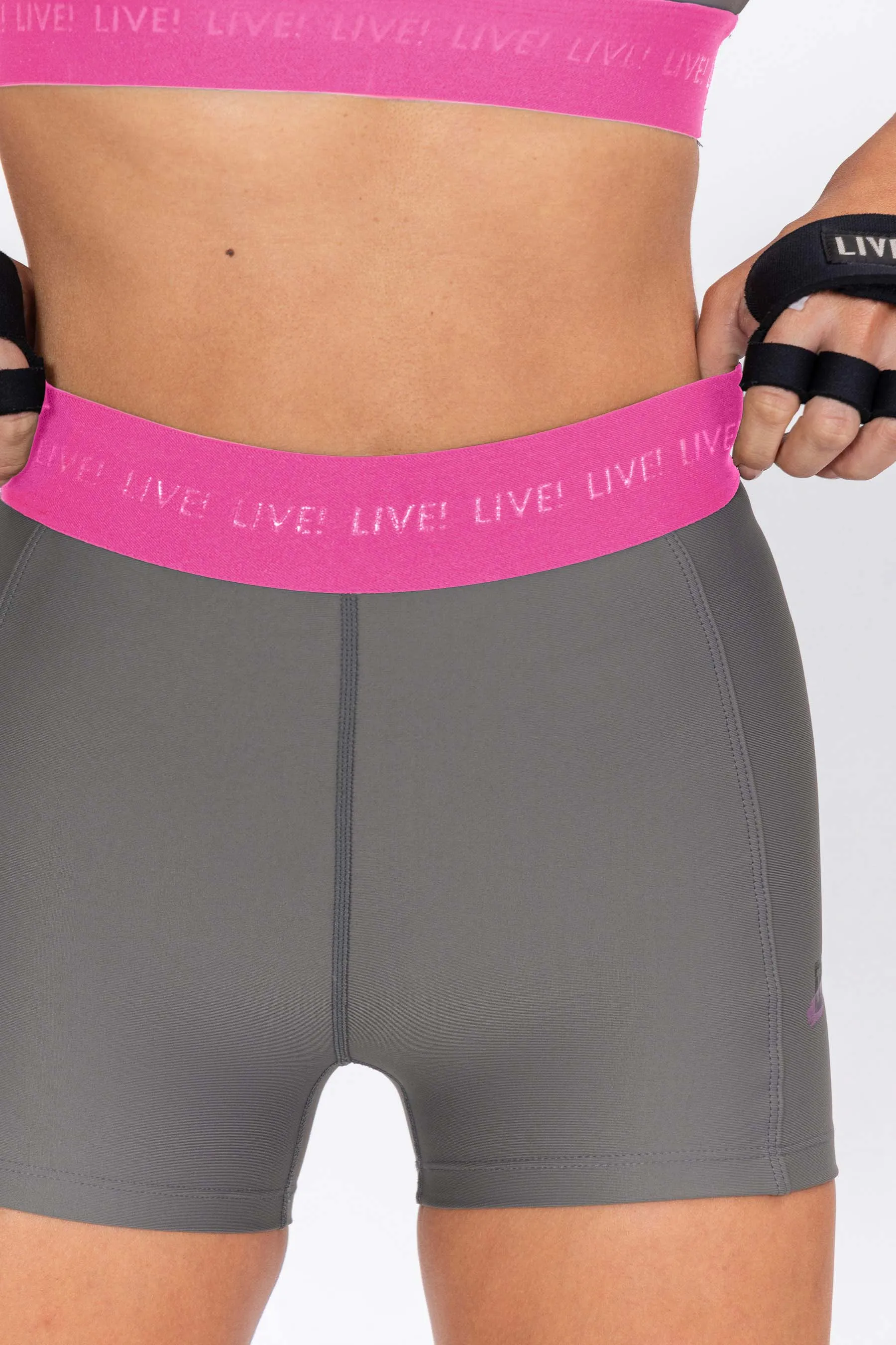 LIVE! Flex Shorts Fit