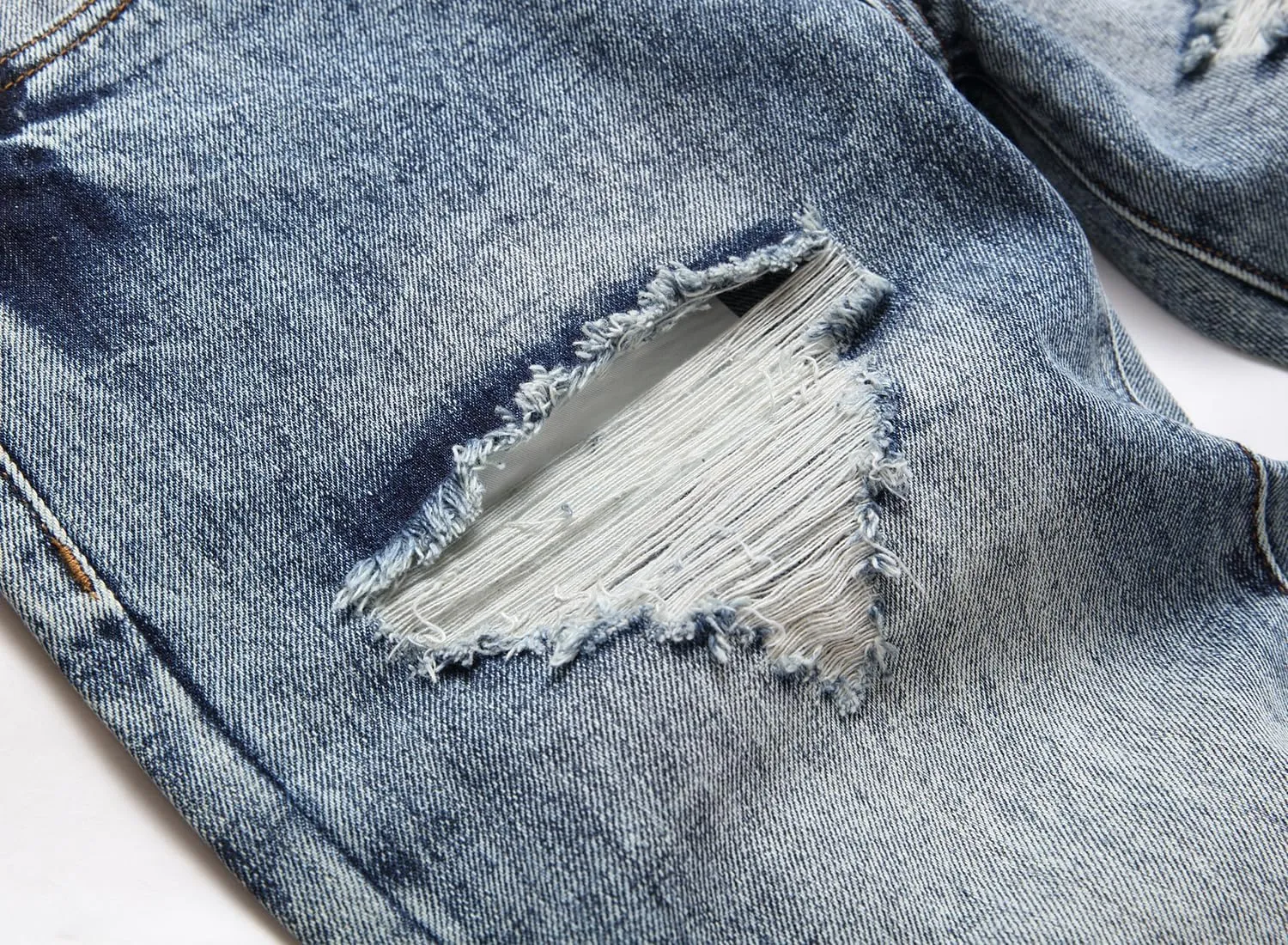 OIIIO Men's Ripped Slim Fit Straight Leg Jean Denim Pant