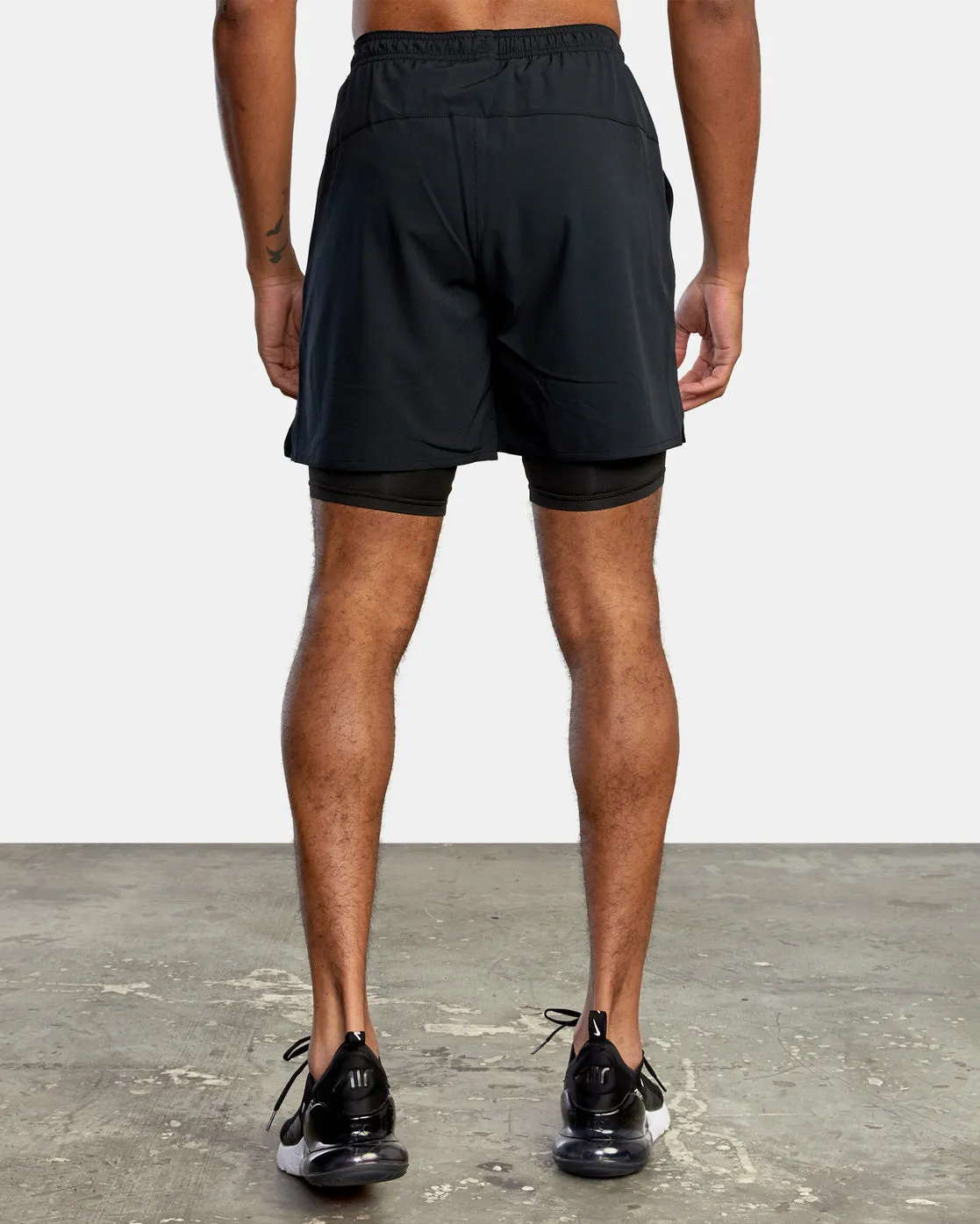 Yogger Train 2-In-1 17" Workout Shorts - Black Multi