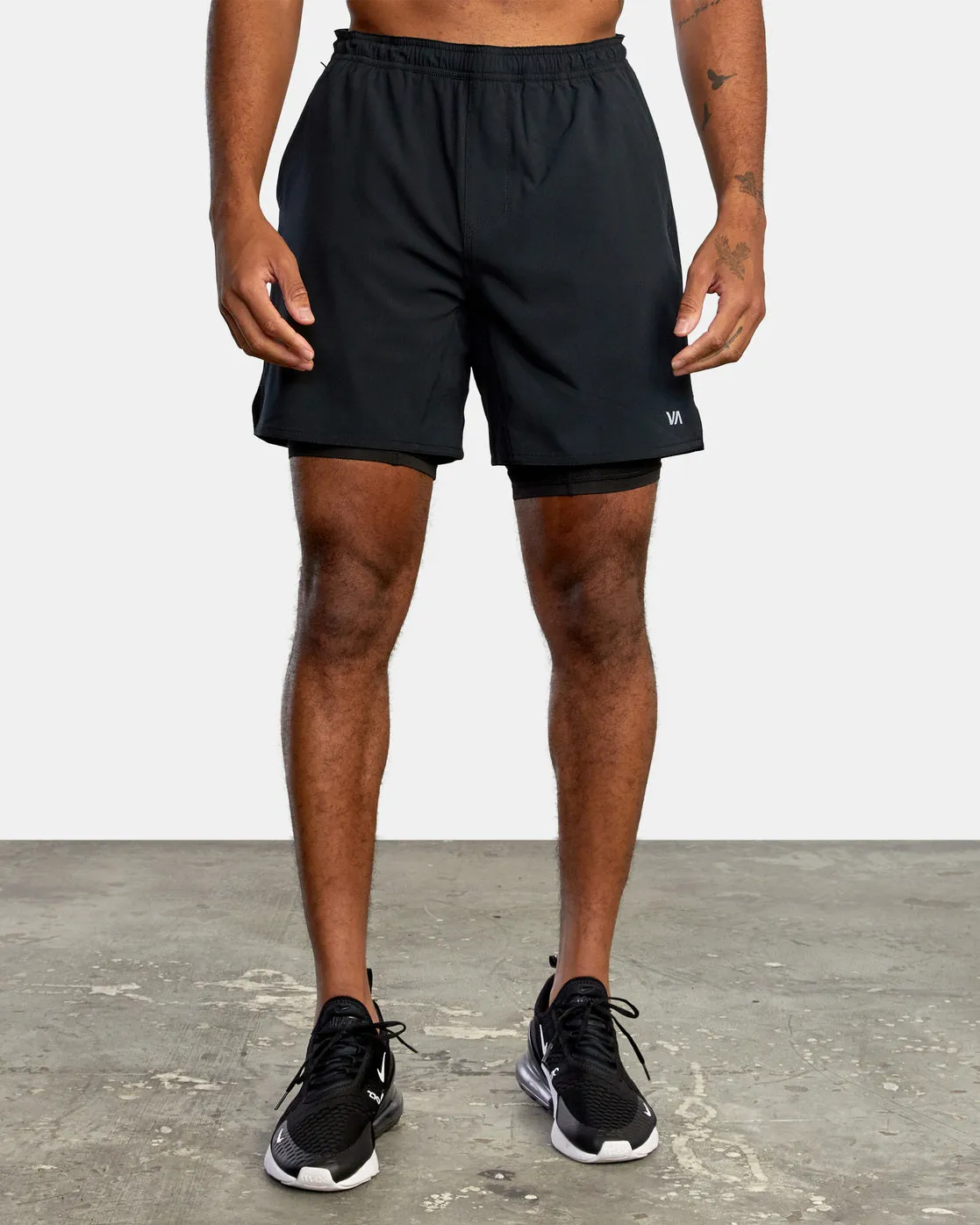Yogger Train 2-In-1 17" Workout Shorts - Black Multi