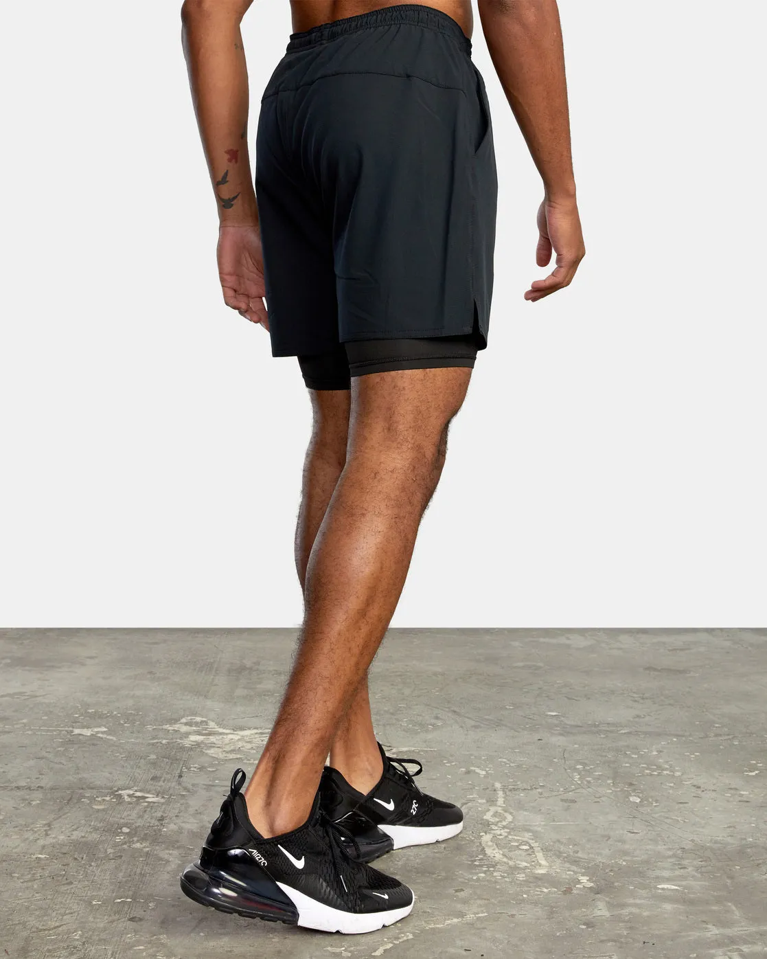 Yogger Train 2-In-1 17" Workout Shorts - Black Multi