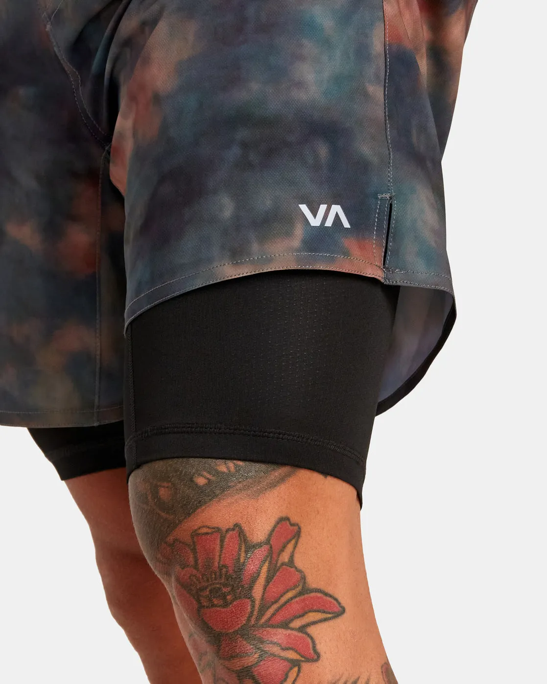 Yogger Train 2-In-1 Elastic Waist Workout Shorts 17" - Camo Wash